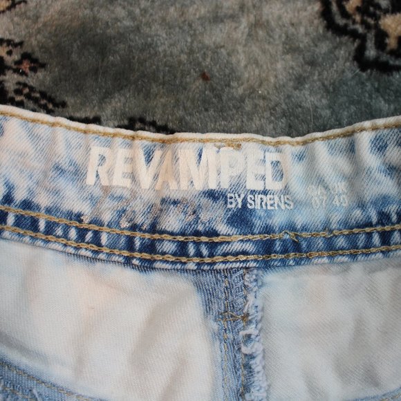 Lace shorts - Picture 3 of 3